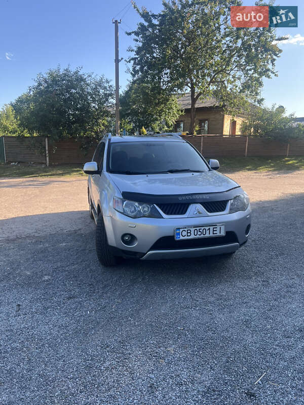 Внедорожник / Кроссовер Mitsubishi Outlander 2008 в Чернигове фото Внедорожник / Кроссовер Mitsubishi Outlander 2008 в Чернигове
