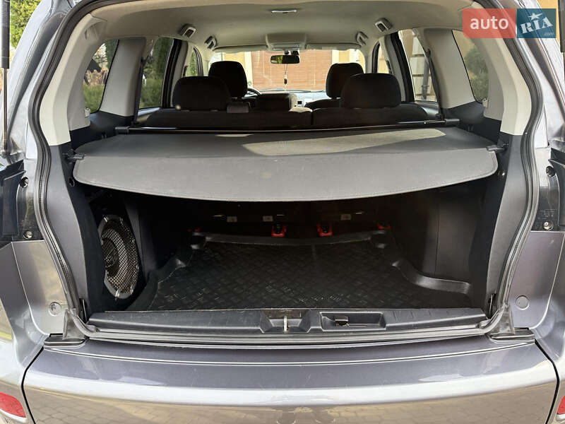 Внедорожник / Кроссовер Mitsubishi Outlander 2009 в Косове фото 29 Внедорожник / Кроссовер Mitsubishi Outlander 2009 в Косове