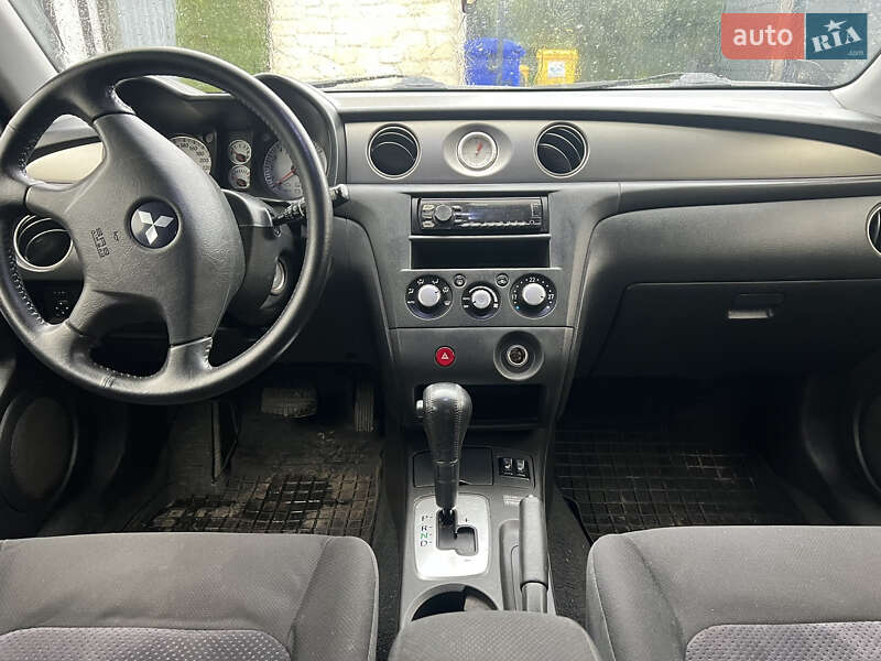 Позашляховик / Кросовер Mitsubishi Outlander 2006 в Миколаєві