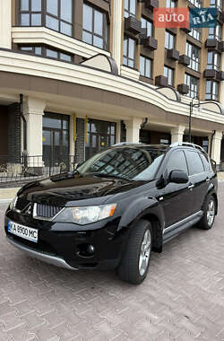 Внедорожник / Кроссовер Mitsubishi Outlander 2009 в Киеве