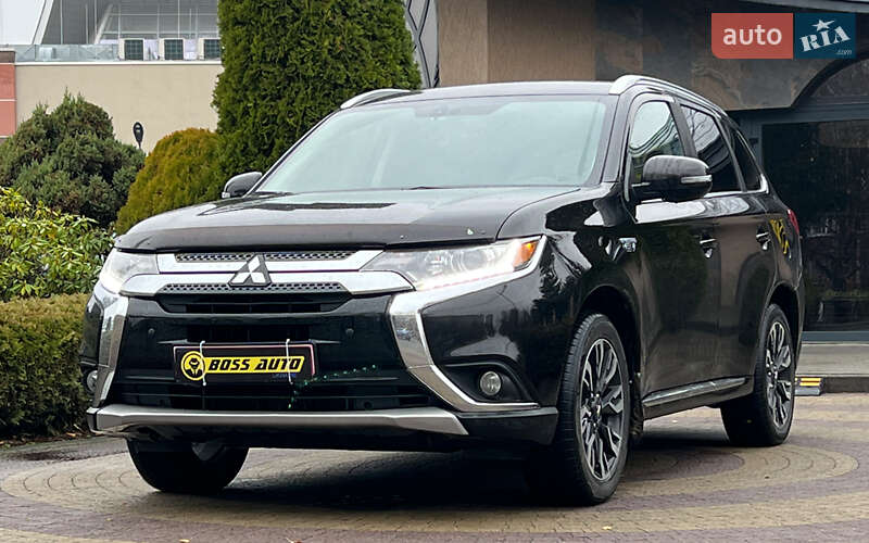 Внедорожник / Кроссовер Mitsubishi Outlander 2018 в Львове