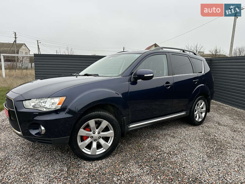 Позашляховик / Кросовер Mitsubishi Outlander 2011 в Миргороді фото 4 Позашляховик / Кросовер Mitsubishi Outlander 2011 в Миргороді