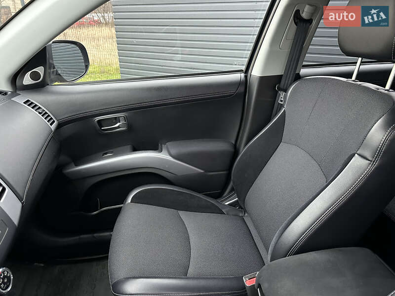 Позашляховик / Кросовер Mitsubishi Outlander 2011 в Миргороді фото 19 Позашляховик / Кросовер Mitsubishi Outlander 2011 в Миргороді