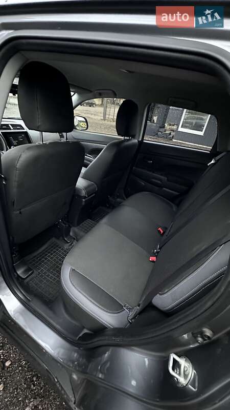 Внедорожник / Кроссовер Mitsubishi Outlander 2020 в Харькове фото 23 Внедорожник / Кроссовер Mitsubishi Outlander 2020 в Харькове