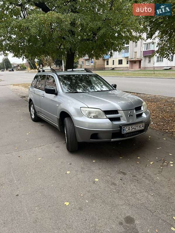 Mitsubishi Outlander 2008