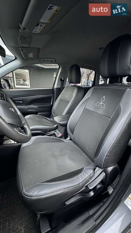 Внедорожник / Кроссовер Mitsubishi Outlander 2020 в Харькове фото 28 Внедорожник / Кроссовер Mitsubishi Outlander 2020 в Харькове