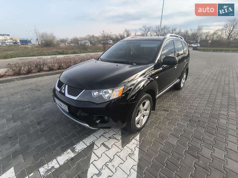 Внедорожник / Кроссовер Mitsubishi Outlander 2008 в Стрые фото Внедорожник / Кроссовер Mitsubishi Outlander 2008 в Стрые