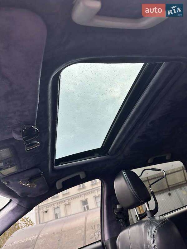 Позашляховик / Кросовер Mitsubishi Outlander 2009 в Києві