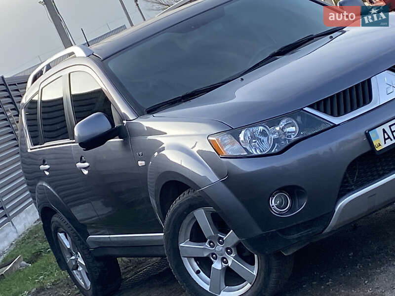 Внедорожник / Кроссовер Mitsubishi Outlander 2009 в Днепре фото 3 Внедорожник / Кроссовер Mitsubishi Outlander 2009 в Днепре
