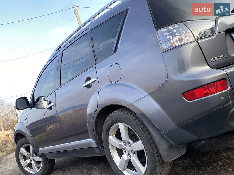 Внедорожник / Кроссовер Mitsubishi Outlander 2009 в Днепре фото 13 Внедорожник / Кроссовер Mitsubishi Outlander 2009 в Днепре