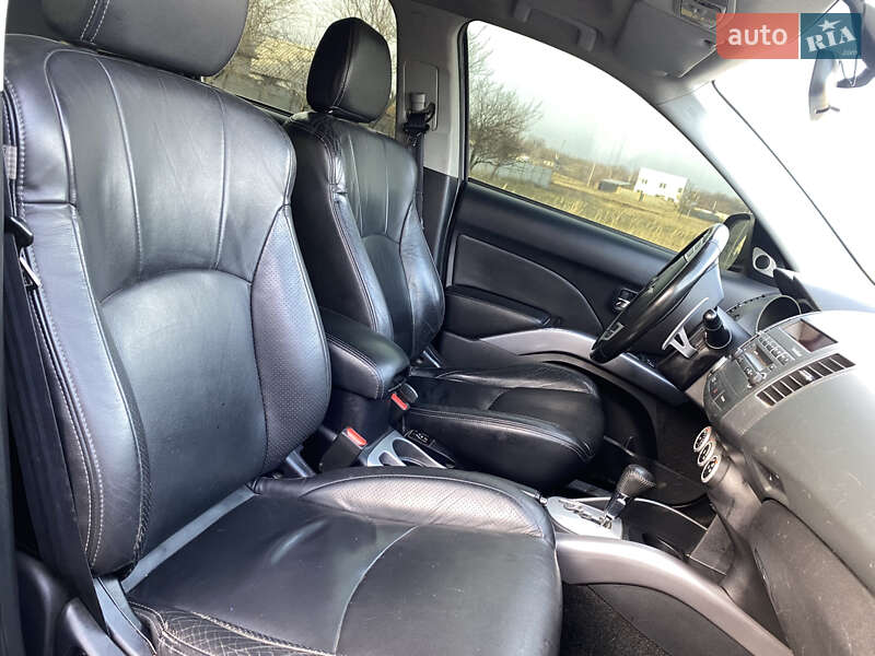 Внедорожник / Кроссовер Mitsubishi Outlander 2009 в Днепре фото 21 Внедорожник / Кроссовер Mitsubishi Outlander 2009 в Днепре