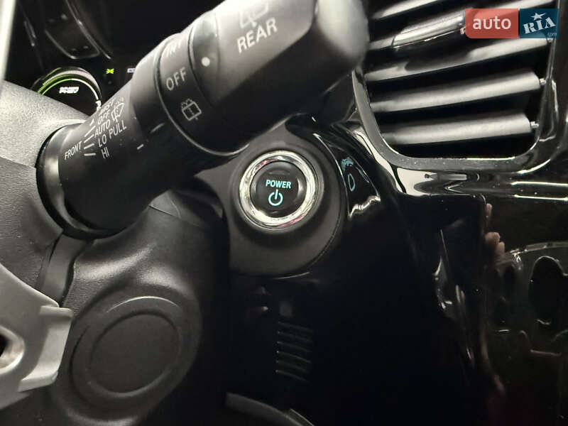 Позашляховик / Кросовер Mitsubishi Outlander 2018 в Одесі