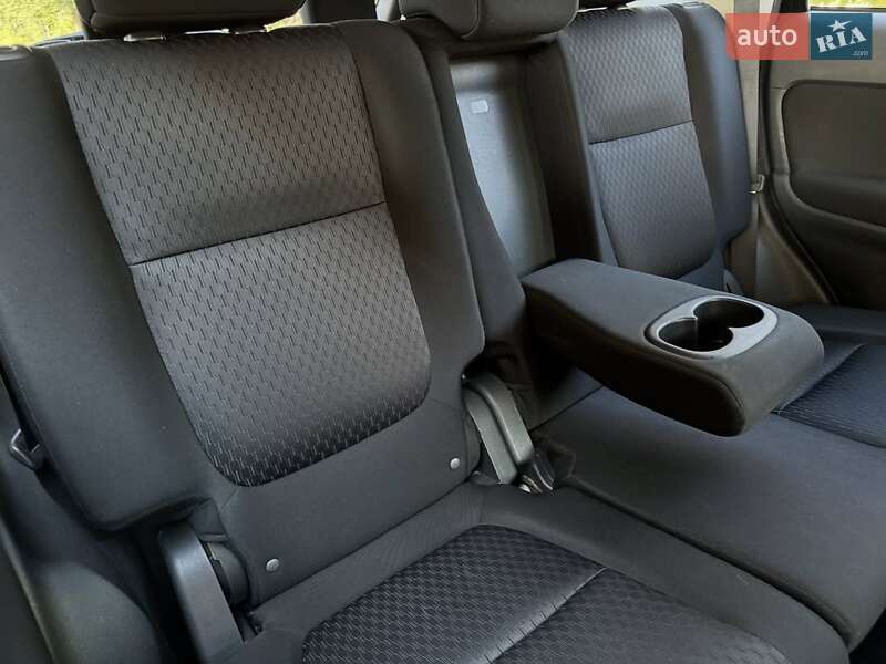 Внедорожник / Кроссовер Mitsubishi Outlander 2013 в Львове