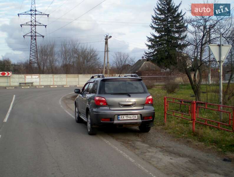 Внедорожник / Кроссовер Mitsubishi Outlander 2006 в Харькове