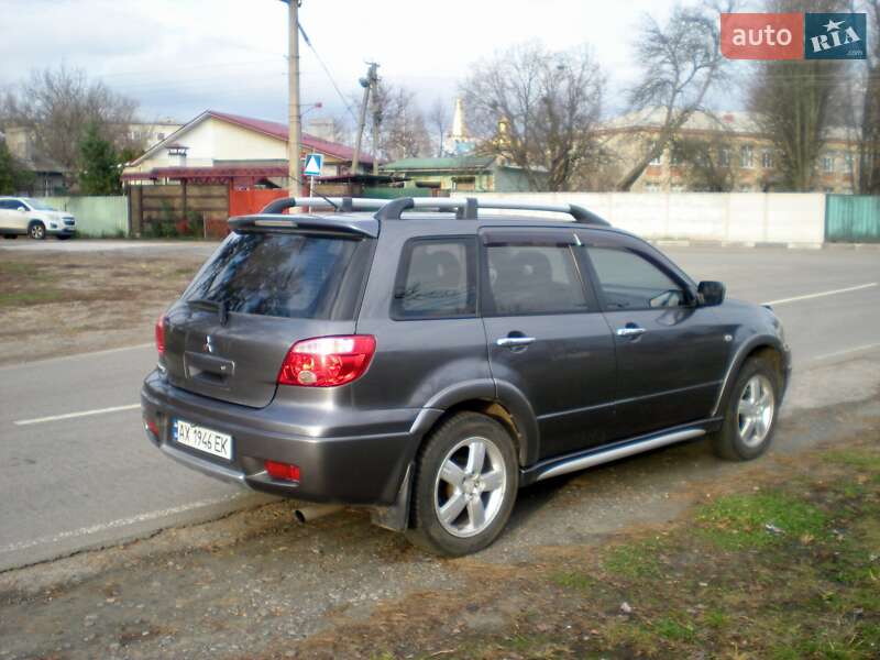 Внедорожник / Кроссовер Mitsubishi Outlander 2006 в Харькове