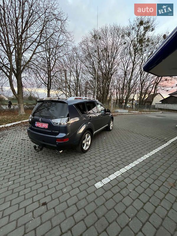 Внедорожник / Кроссовер Mitsubishi Outlander 2008 в Луцке фото 18 Внедорожник / Кроссовер Mitsubishi Outlander 2008 в Луцке