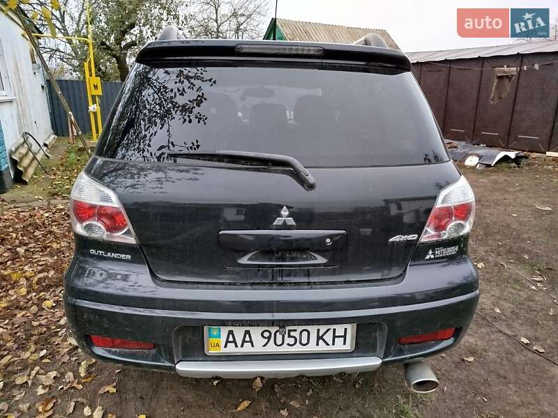 Позашляховик / Кросовер Mitsubishi Outlander 2009 в Києві