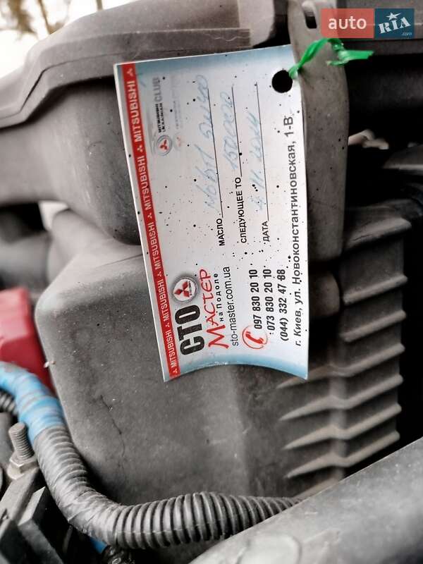 Позашляховик / Кросовер Mitsubishi Outlander 2009 в Києві