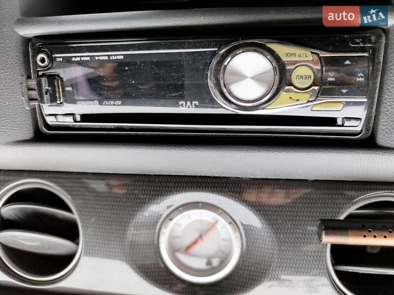 Позашляховик / Кросовер Mitsubishi Outlander 2009 в Києві