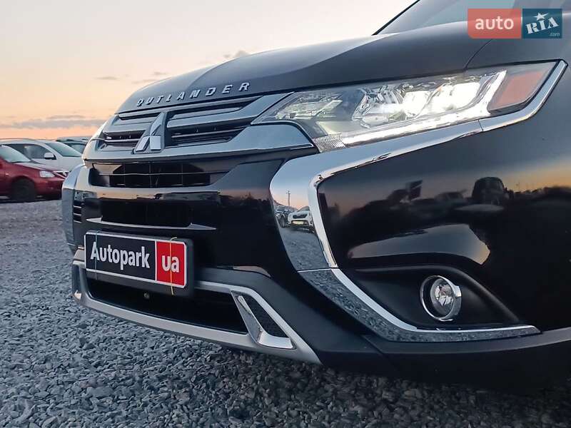 Внедорожник / Кроссовер Mitsubishi Outlander 2018 в Львове