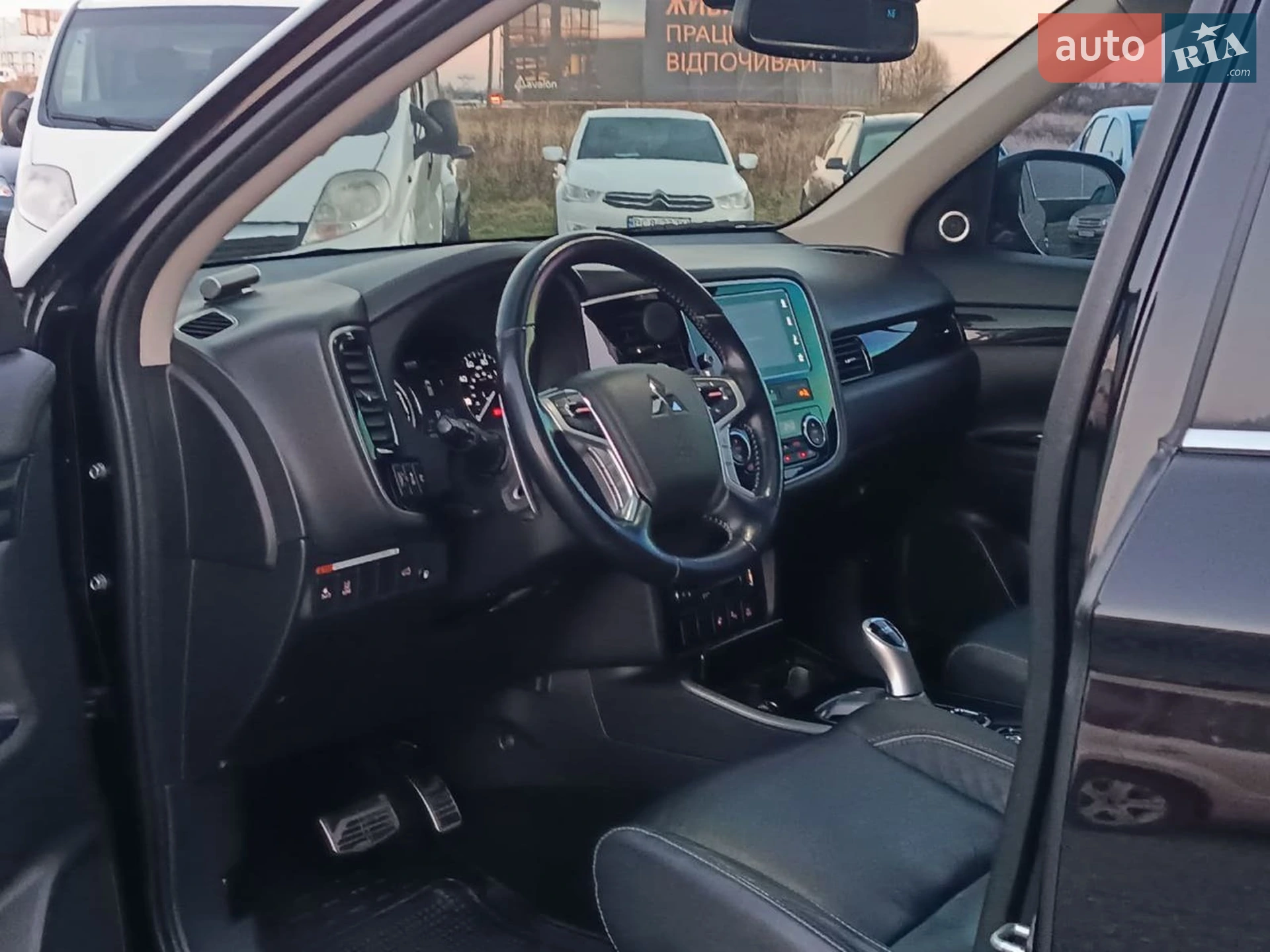 2018 Mitsubishi Outlander - мініатюра 20