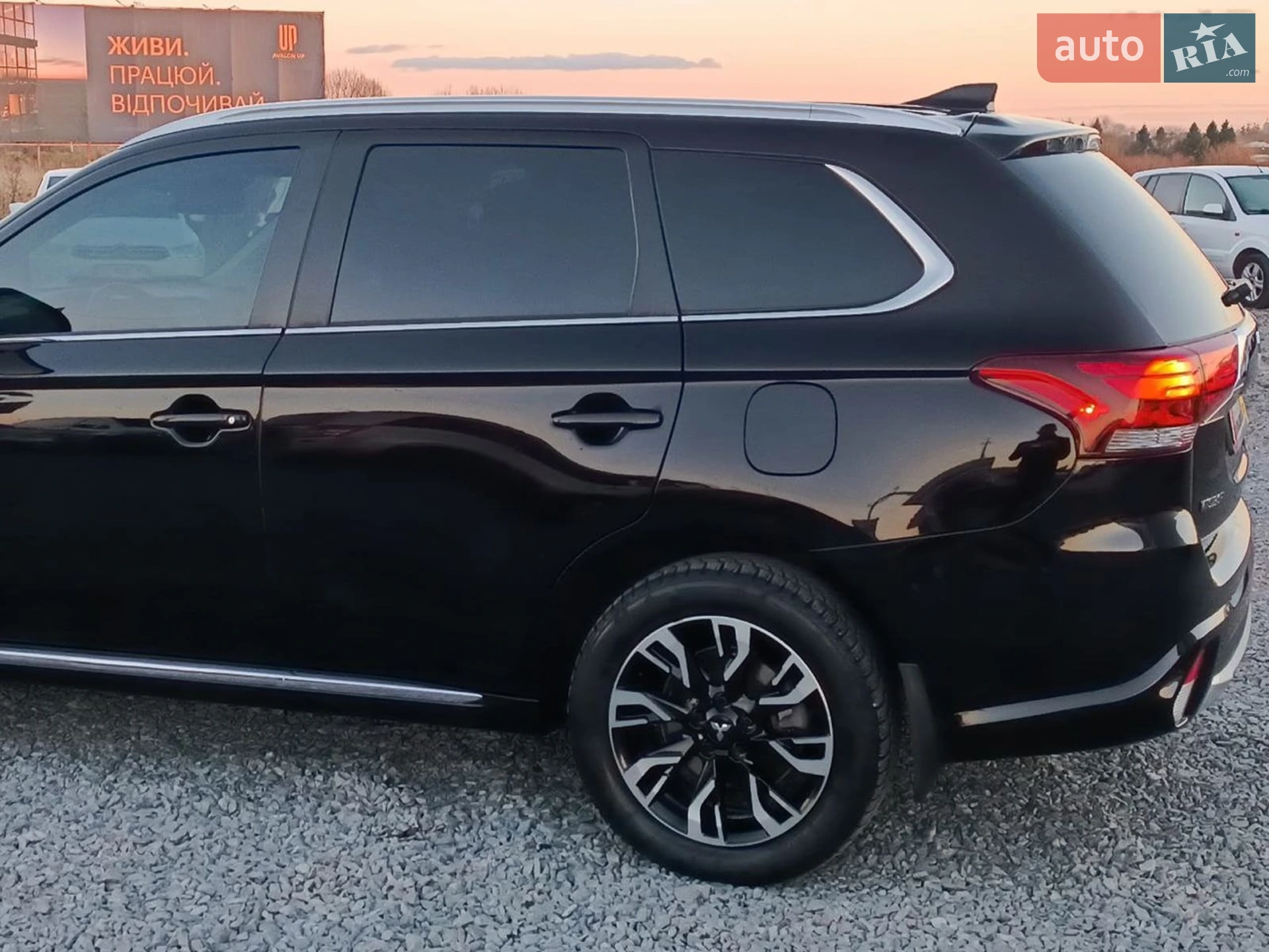 2018 Mitsubishi Outlander - мініатюра 5
