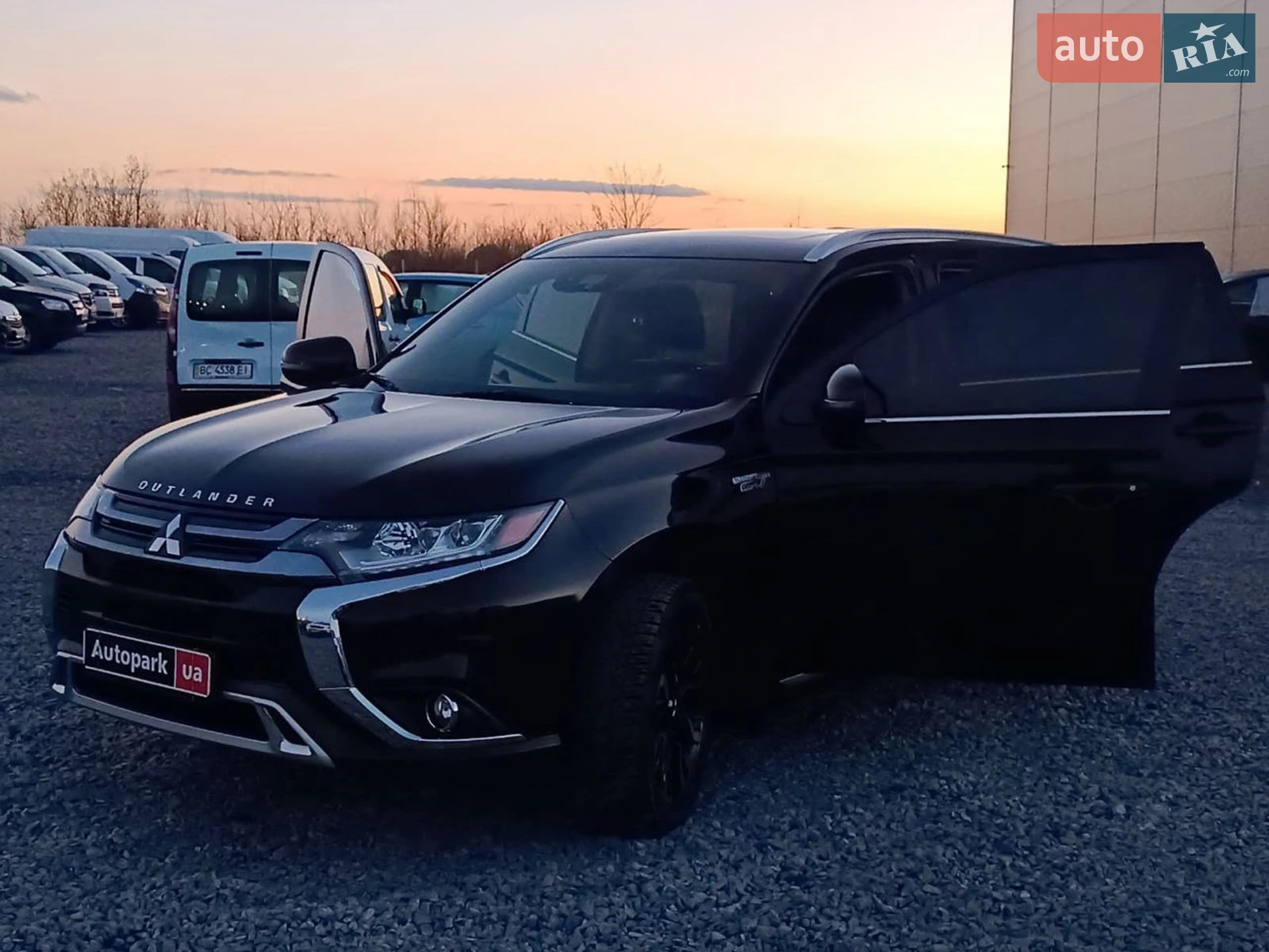 2018 Mitsubishi Outlander - мініатюра 41