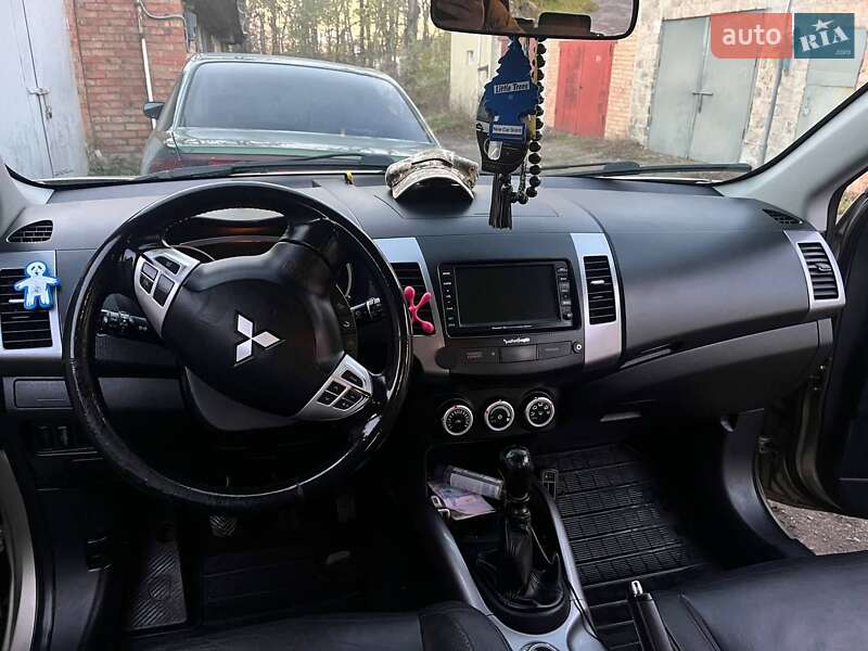 Внедорожник / Кроссовер Mitsubishi Outlander 2007 в Литине фото 10 Внедорожник / Кроссовер Mitsubishi Outlander 2007 в Литине