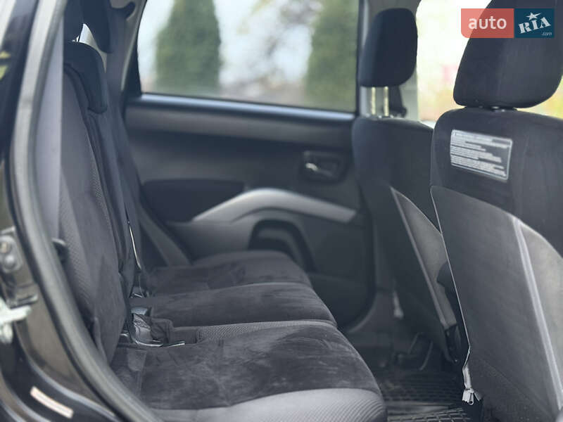 Внедорожник / Кроссовер Mitsubishi Outlander 2010 в Новой Ушице фото 11 Внедорожник / Кроссовер Mitsubishi Outlander 2010 в Новой Ушице