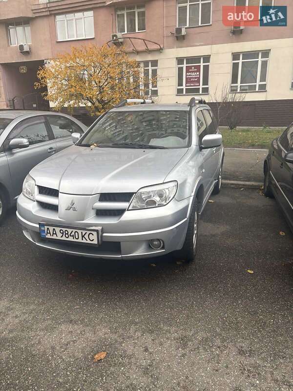 Внедорожник / Кроссовер Mitsubishi Outlander 2009 в Нежине