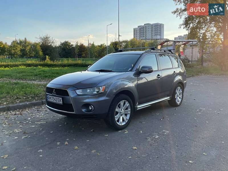 Mitsubishi Outlander 2010