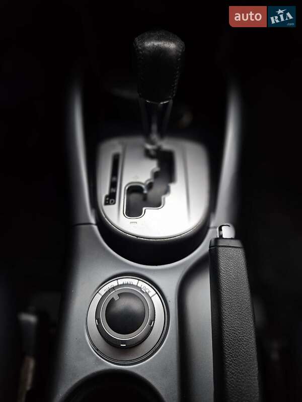 Внедорожник / Кроссовер Mitsubishi Outlander 2010 в Харькове