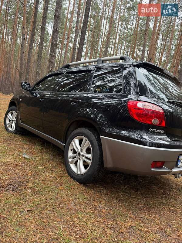 Внедорожник / Кроссовер Mitsubishi Outlander 2008 в Носовке