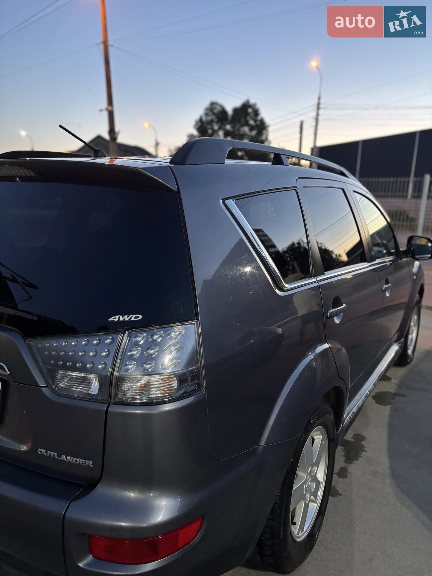 2011 Mitsubishi Outlander - мініатюра 2