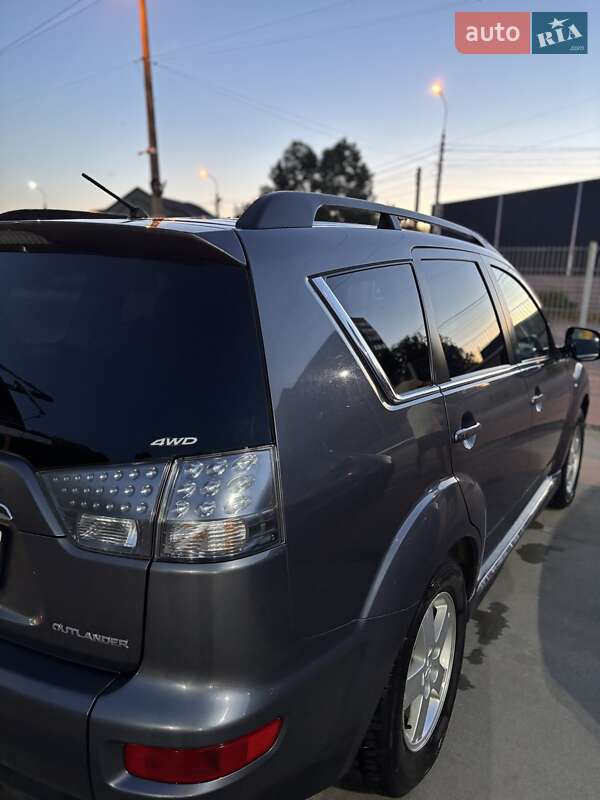 Внедорожник / Кроссовер Mitsubishi Outlander 2011 в Бердичеве