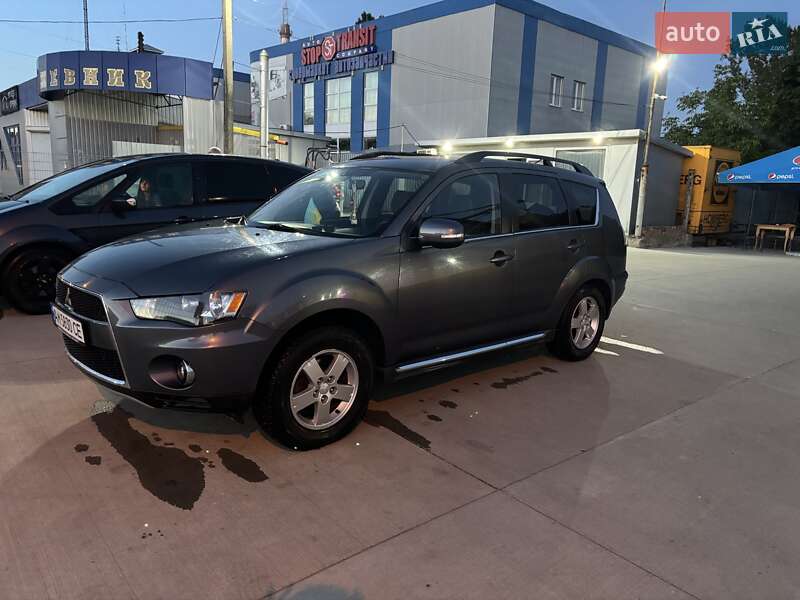 Внедорожник / Кроссовер Mitsubishi Outlander 2011 в Бердичеве
