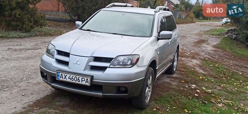 Позашляховик / Кросовер Mitsubishi Outlander 2004 в Краснограді