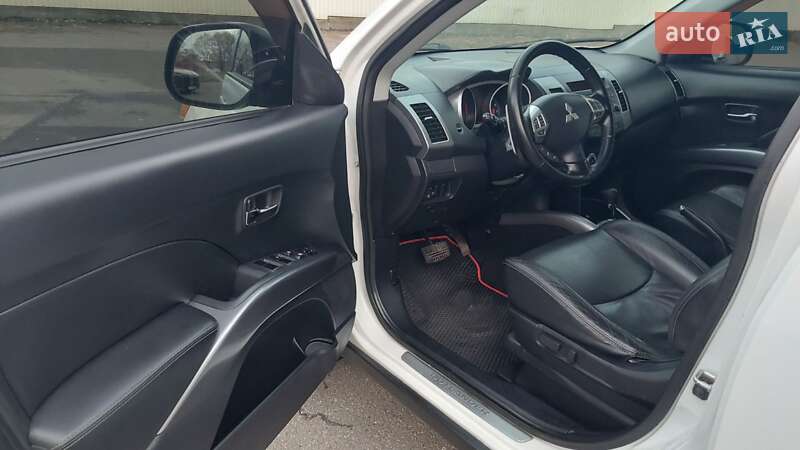 Внедорожник / Кроссовер Mitsubishi Outlander 2008 в Чернигове