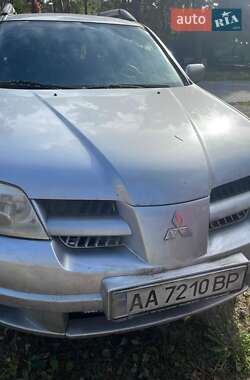 Позашляховик / Кросовер Mitsubishi Outlander 2006 в Києві