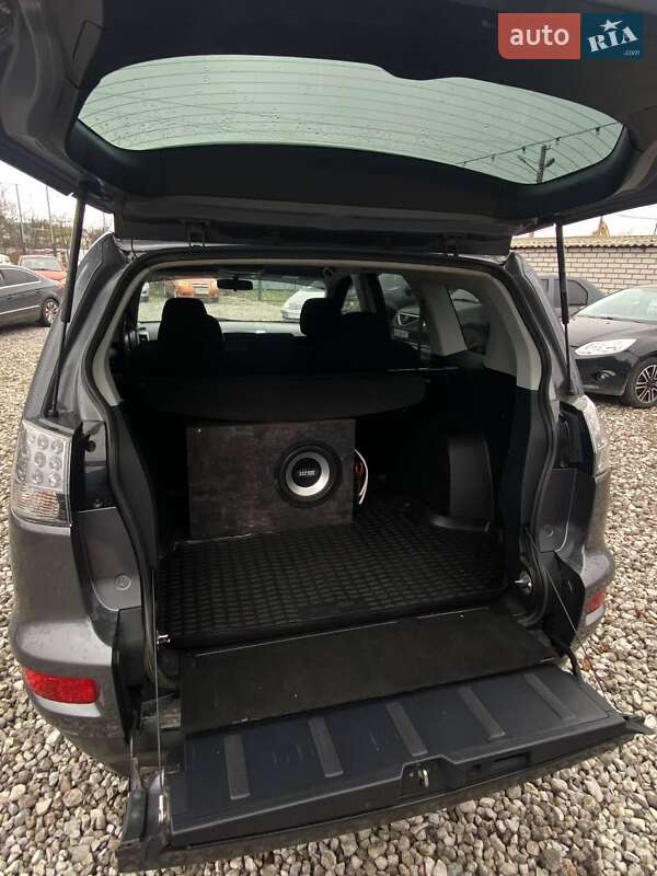 Внедорожник / Кроссовер Mitsubishi Outlander 2010 в Днепре