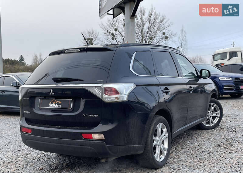 Внедорожник / Кроссовер Mitsubishi Outlander 2012 в Львове