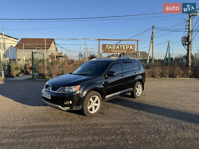 Внедорожник / Кроссовер Mitsubishi Outlander 2008 в Киеве