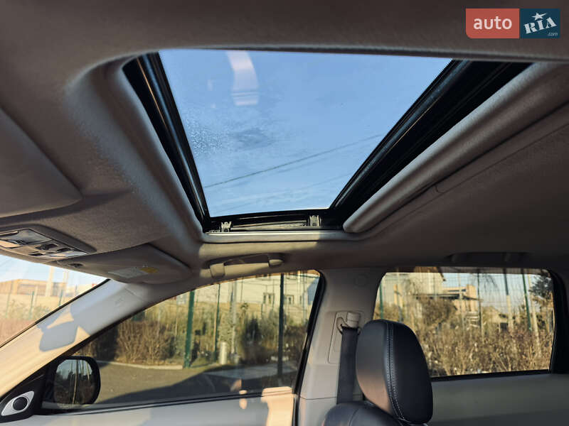 Внедорожник / Кроссовер Mitsubishi Outlander 2008 в Киеве