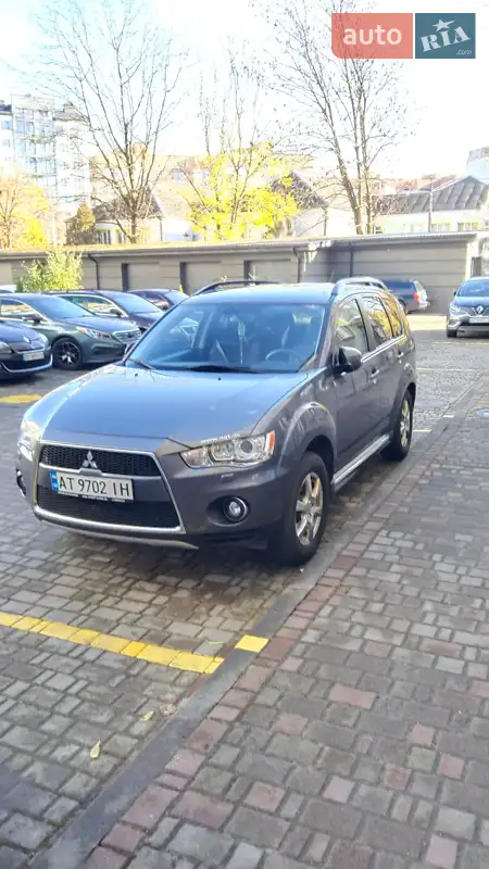 Mitsubishi Outlander 2010