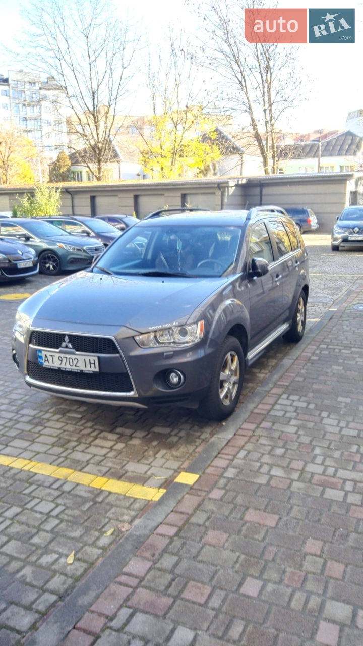 2010 Mitsubishi Outlander - мініатюра 38