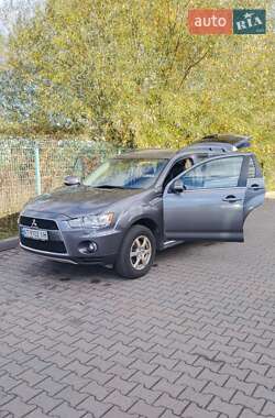 Внедорожник / Кроссовер Mitsubishi Outlander 2010 в Ивано-Франковске