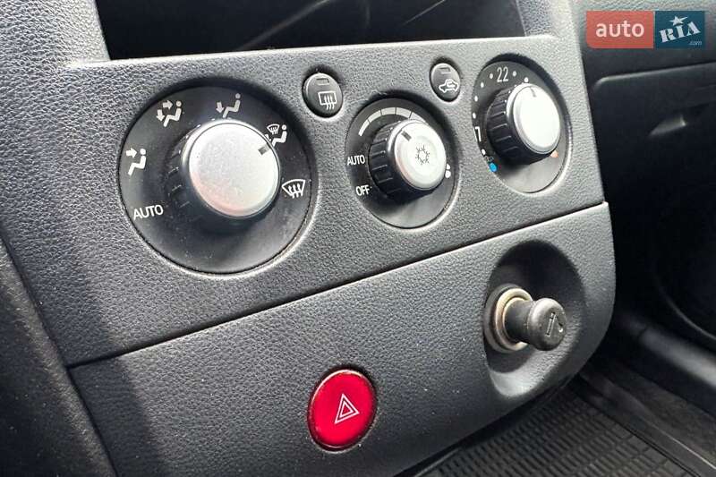 Внедорожник / Кроссовер Mitsubishi Outlander 2007 в Киеве