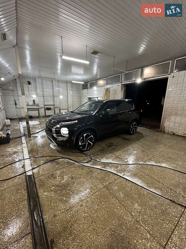 Внедорожник / Кроссовер Mitsubishi Outlander 2022 в Харькове фото 3 Внедорожник / Кроссовер Mitsubishi Outlander 2022 в Харькове