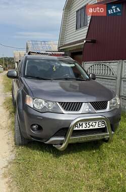Внедорожник / Кроссовер Mitsubishi Outlander 2007 в Житомире
