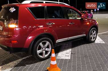 Внедорожник / Кроссовер Mitsubishi Outlander 2008 в Киеве